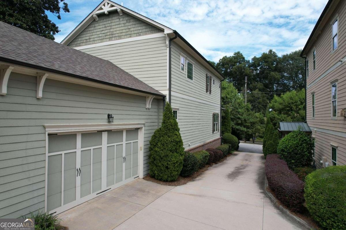 647 East Avenue Atlanta - 6