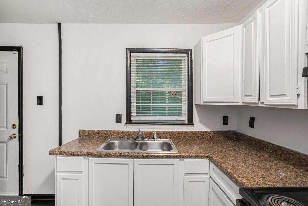 836 Bolton Road Atlanta - 12