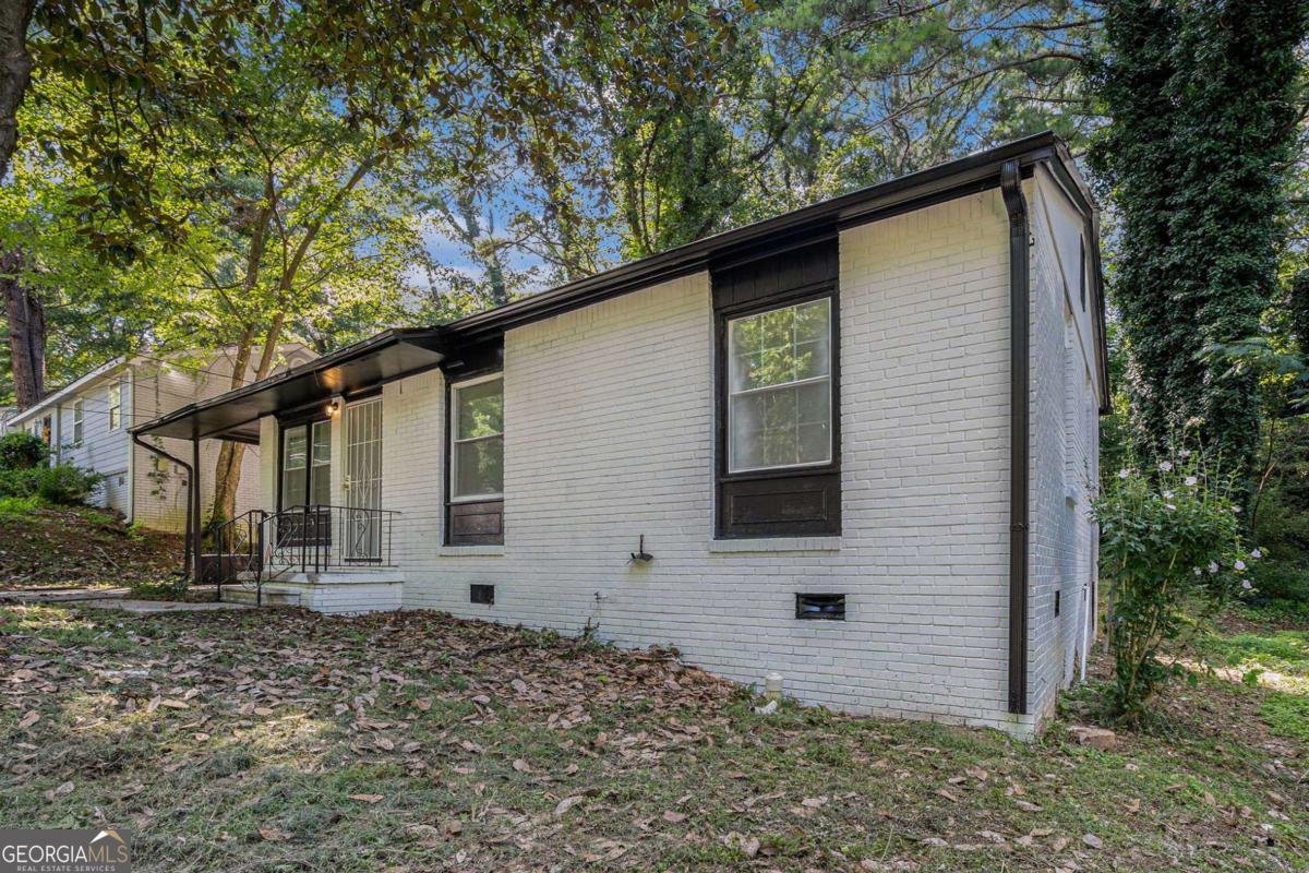 836 Bolton Road Atlanta - 3