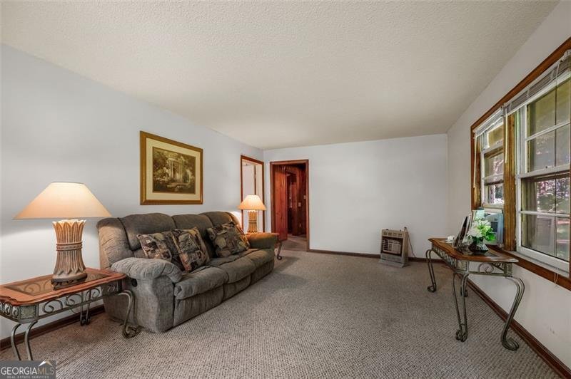 1147 LOGANVILLE Bethlehem - 12