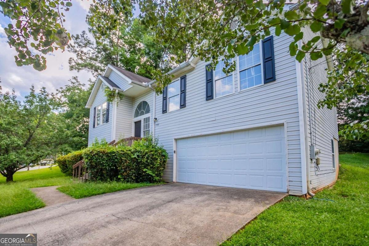 7092 Stonecreek Drive Douglasville - 2