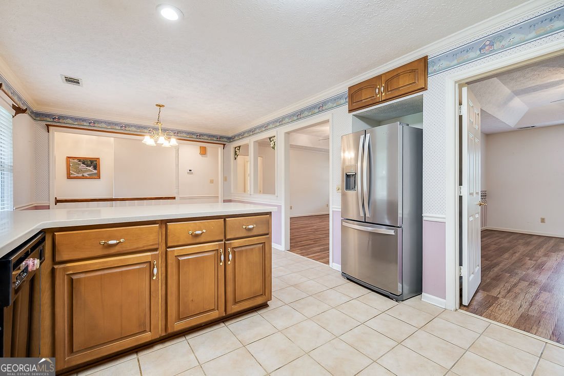 687 Roebling Road Bloomingdale - 15