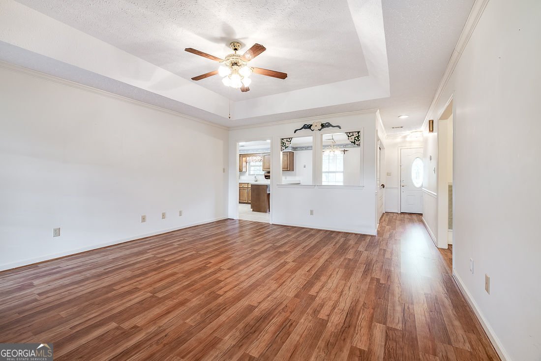 687 Roebling Road Bloomingdale - 8