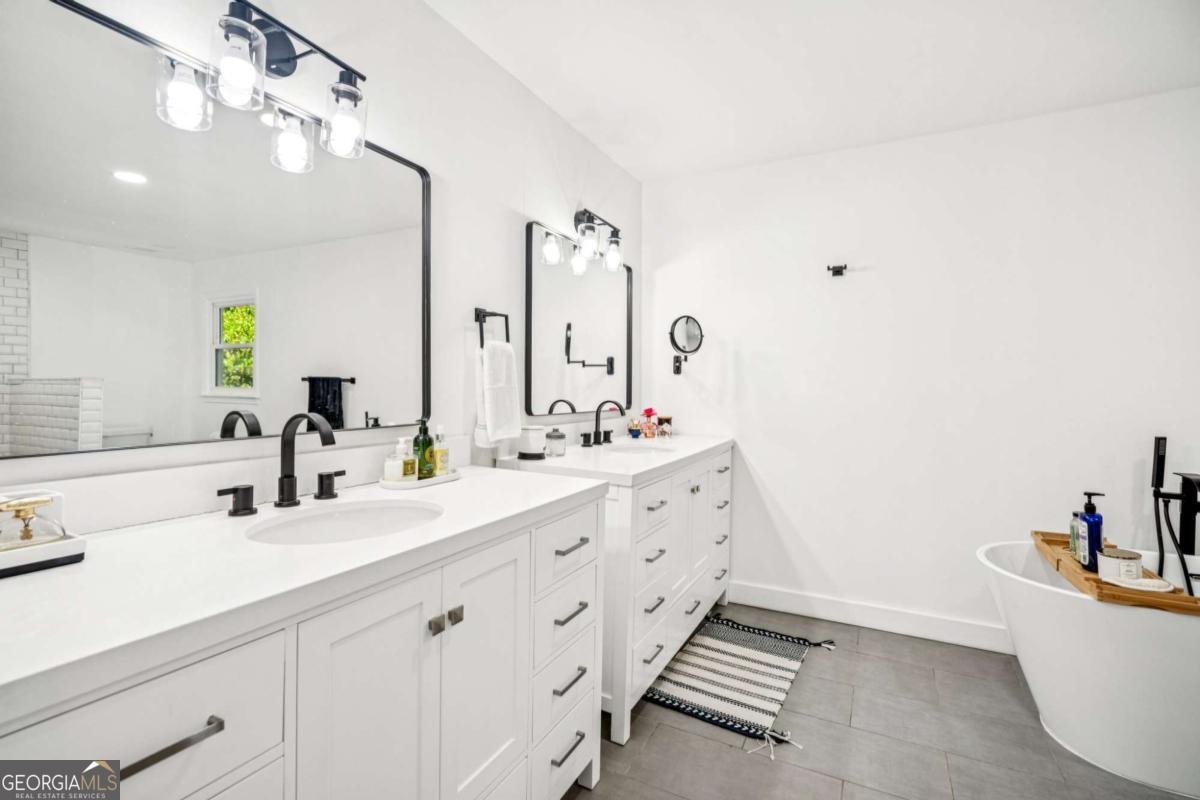 5262 Lakesprings Drive Dunwoody - 16