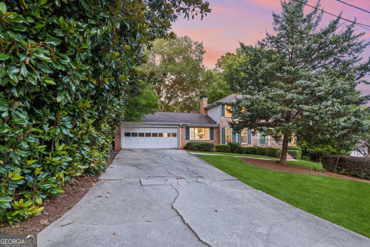 5262 Lakesprings Drive Dunwoody - 4