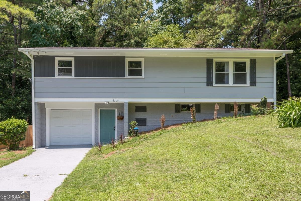 3205 Pennington Circle Atlanta - 1