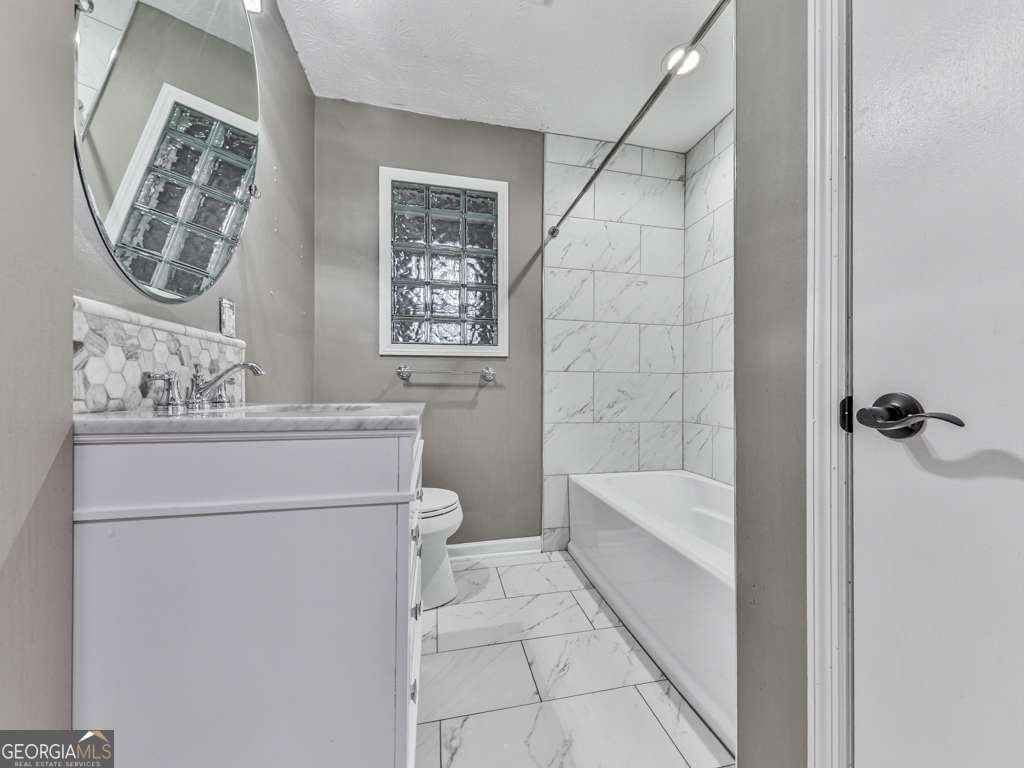 110 Pioneer Drive Woodstock - 20