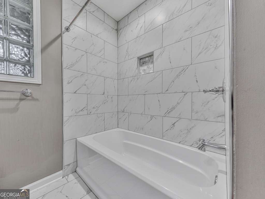 110 Pioneer Drive Woodstock - 22
