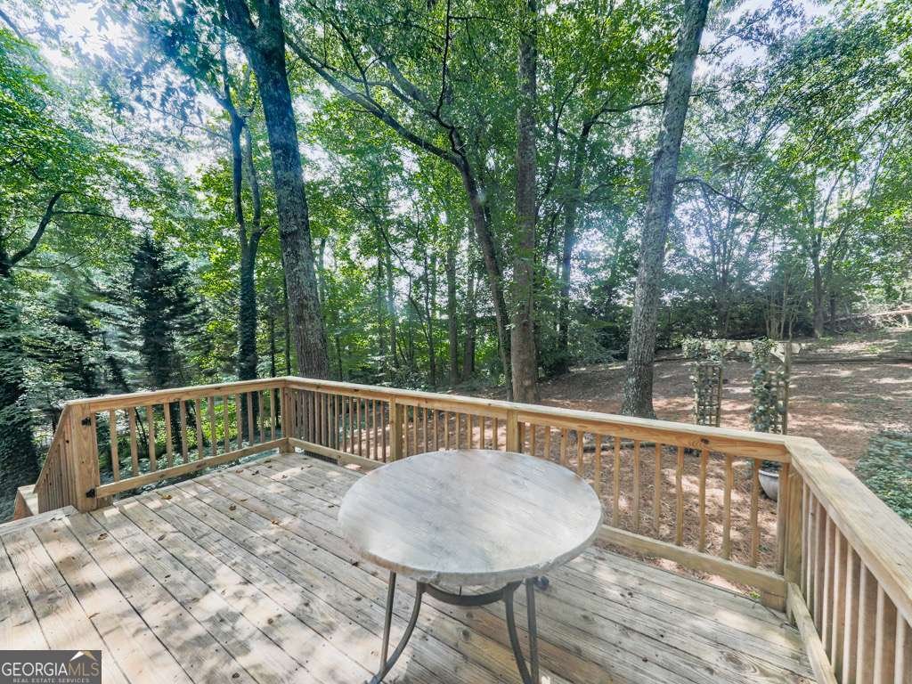 110 Pioneer Drive Woodstock - 4