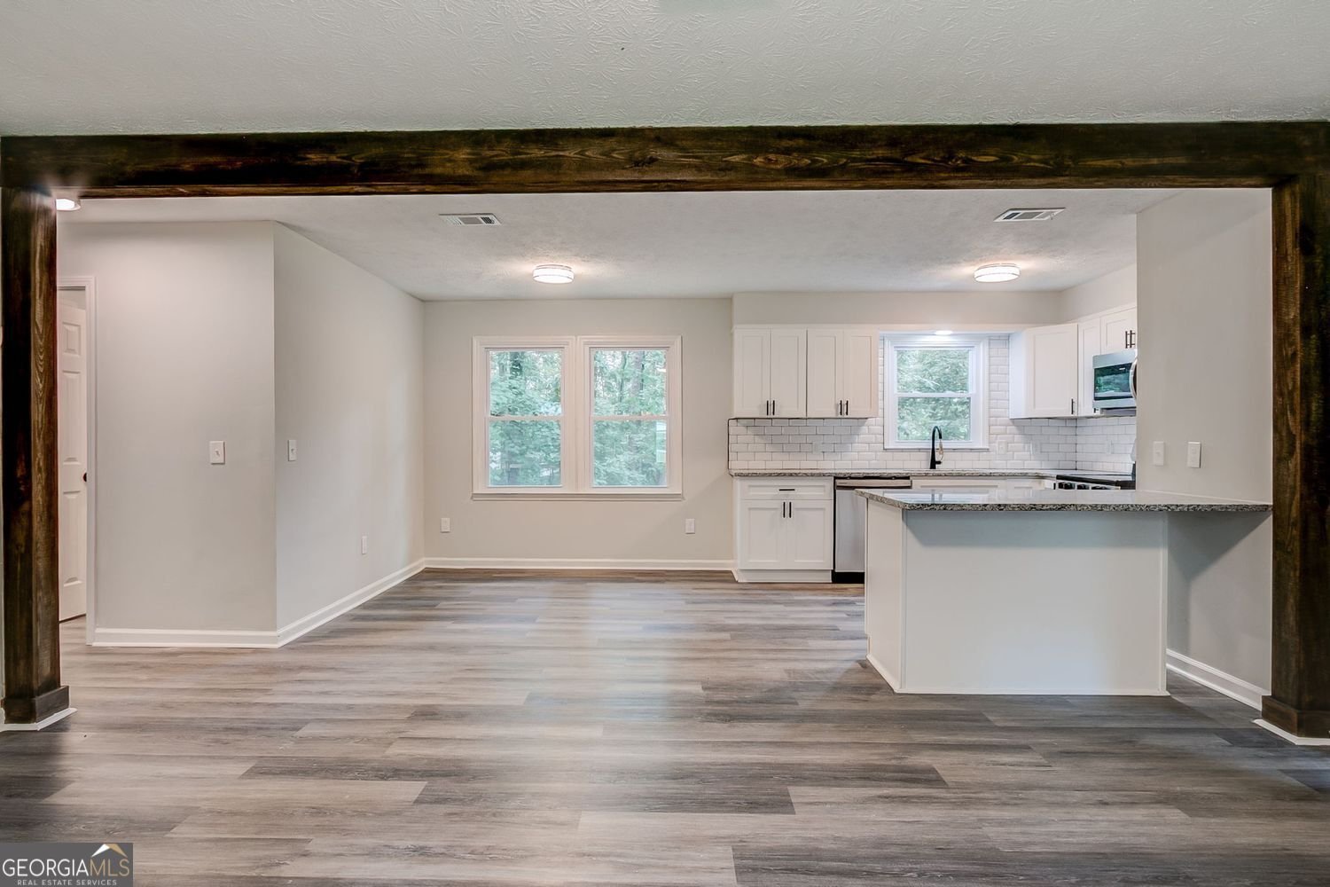 324 Laurel Lane Lane Stockbridge - 6
