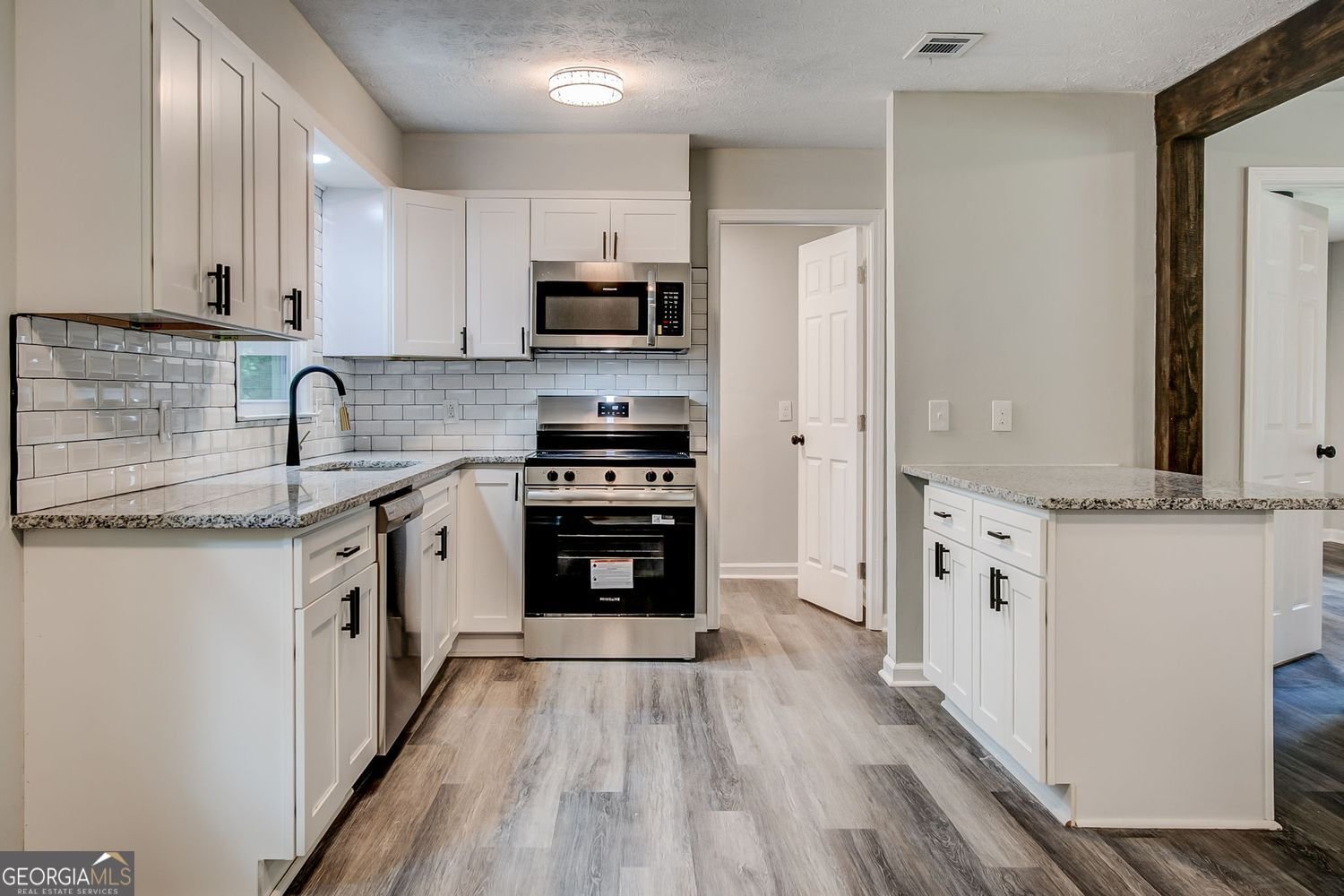 324 Laurel Lane Lane Stockbridge - 7