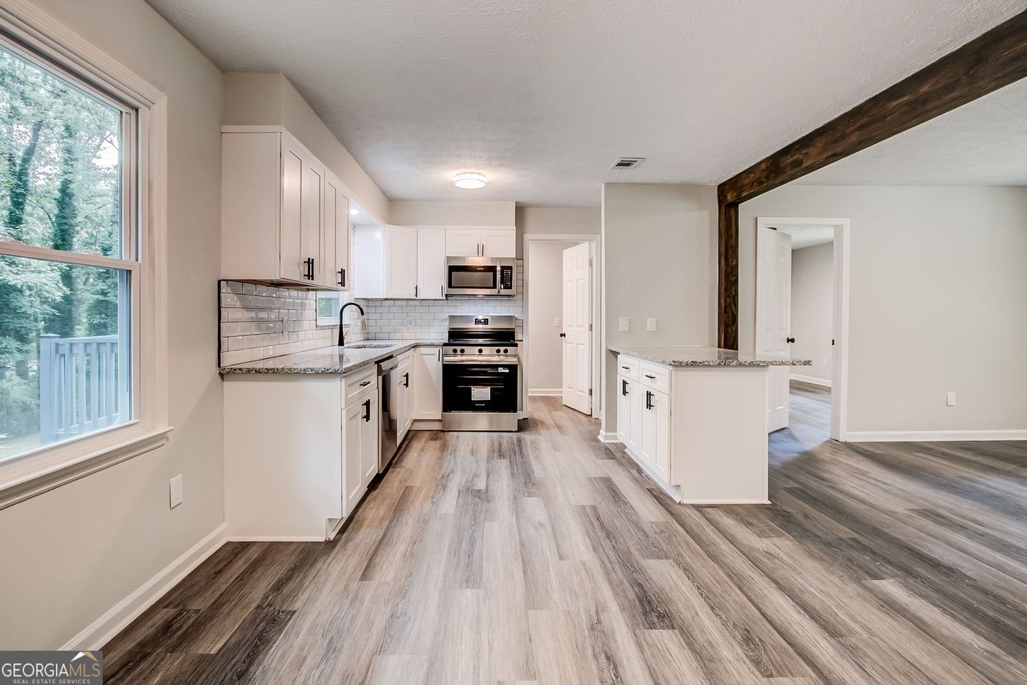 324 Laurel Lane Lane Stockbridge - 8