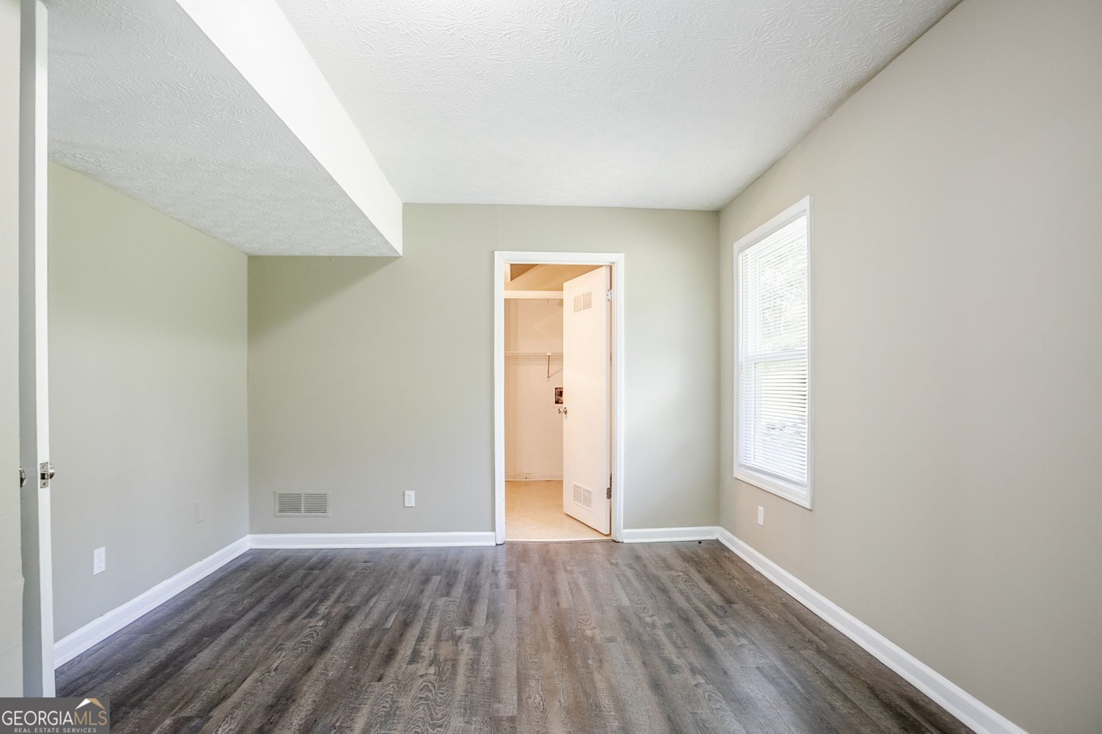 717 Raven Springs Trail Stone Mountain - 34