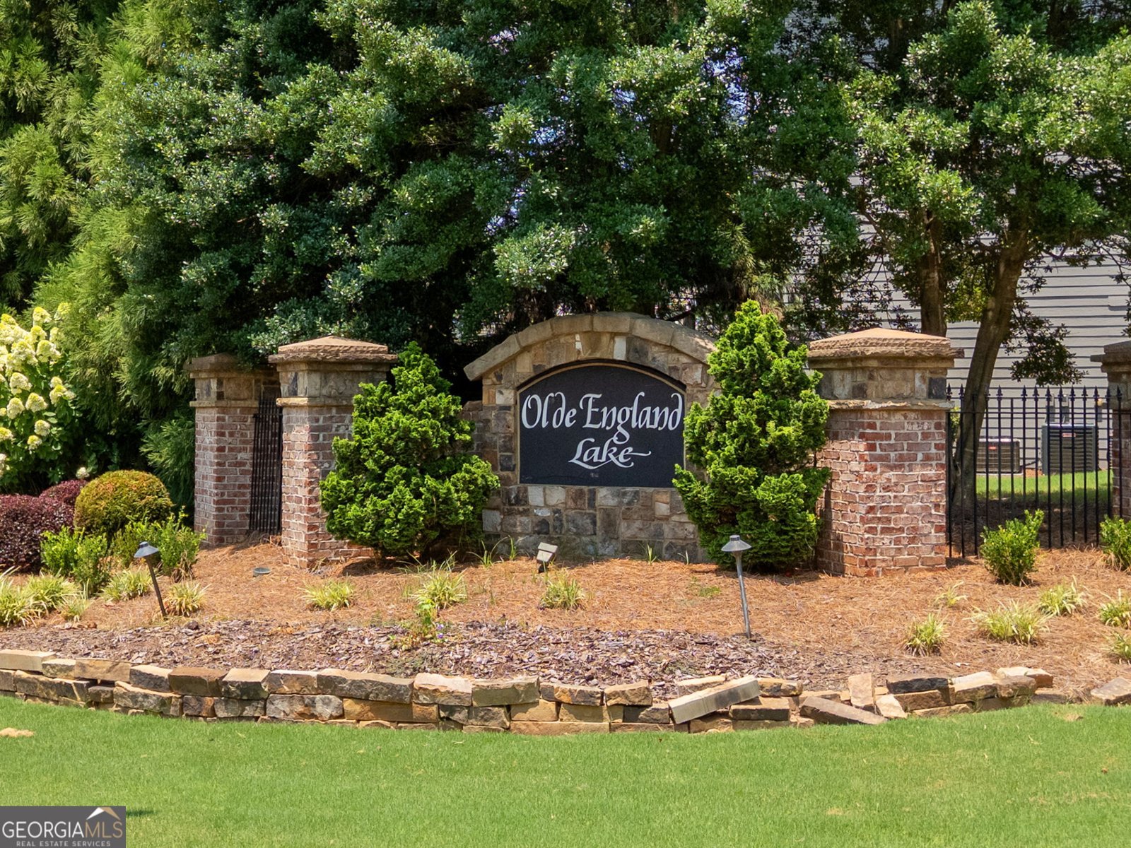 1847 Brackendale Road Kennesaw - 23