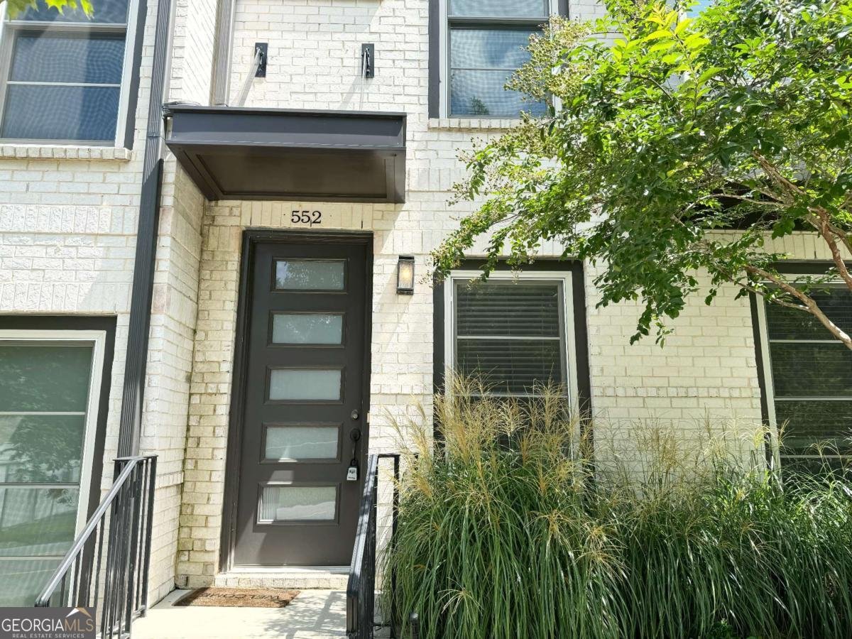 552 Ember Lane Atlanta - 2