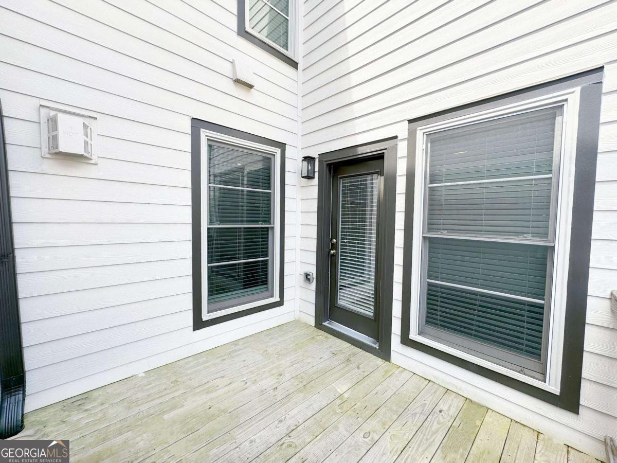 552 Ember Lane Atlanta - 25