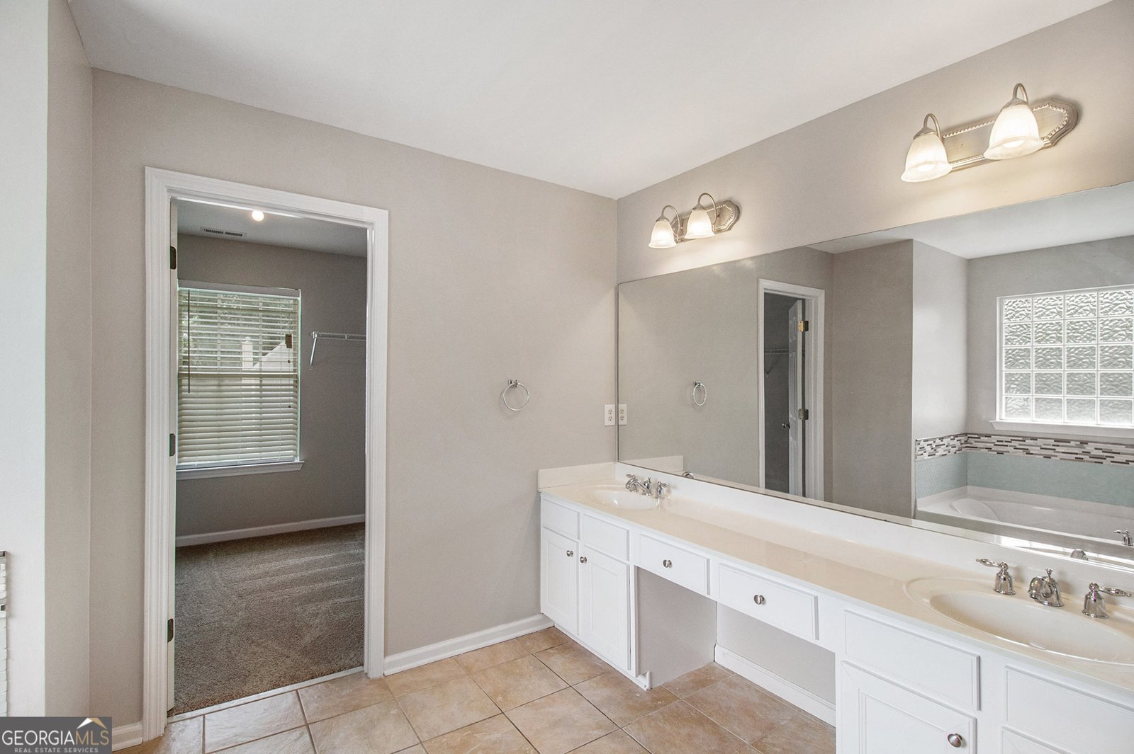 4530 Black Water Cove Ellenwood - 27