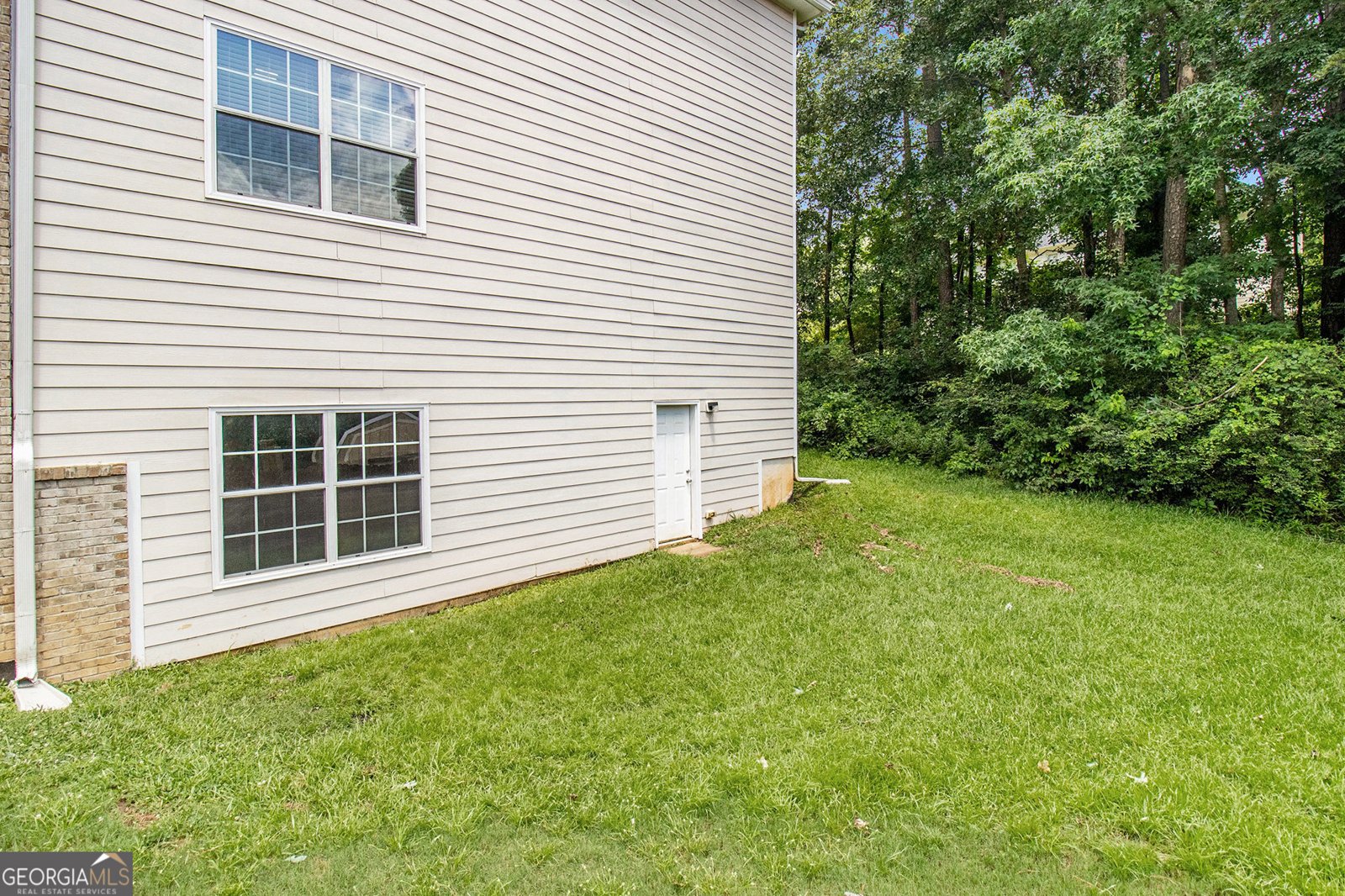 4530 Black Water Cove Ellenwood - 31