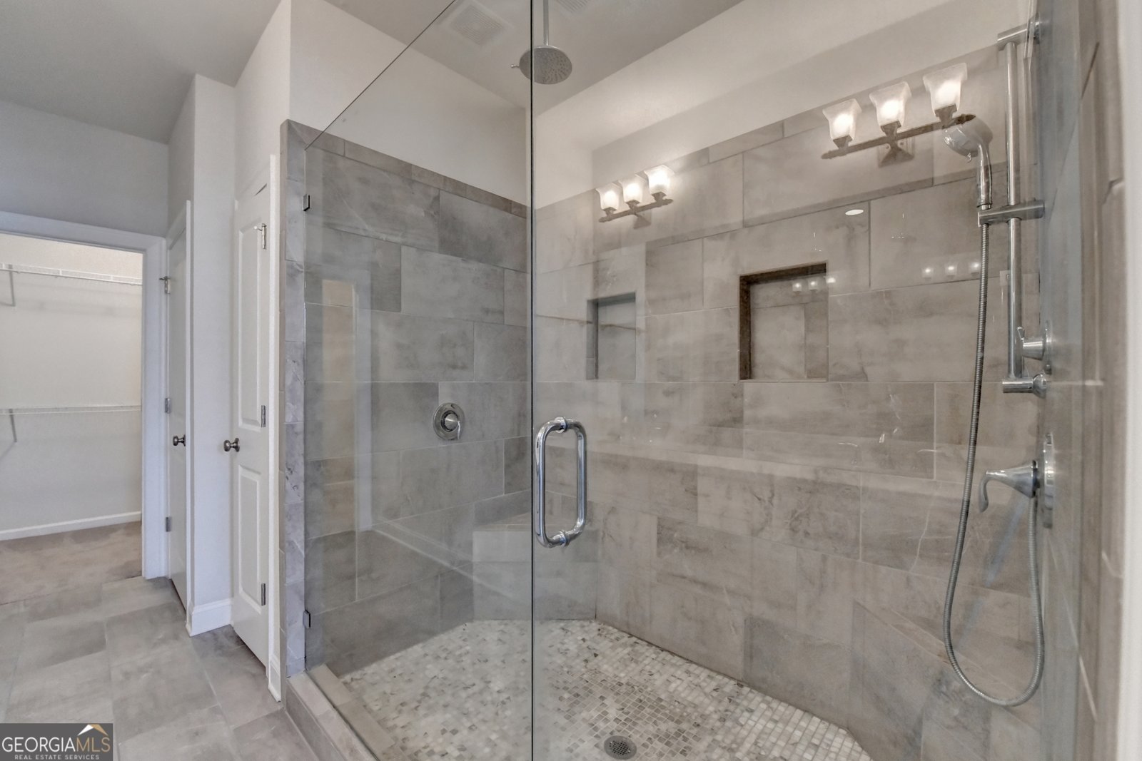 3879 Glenview Club Lane Duluth - 43