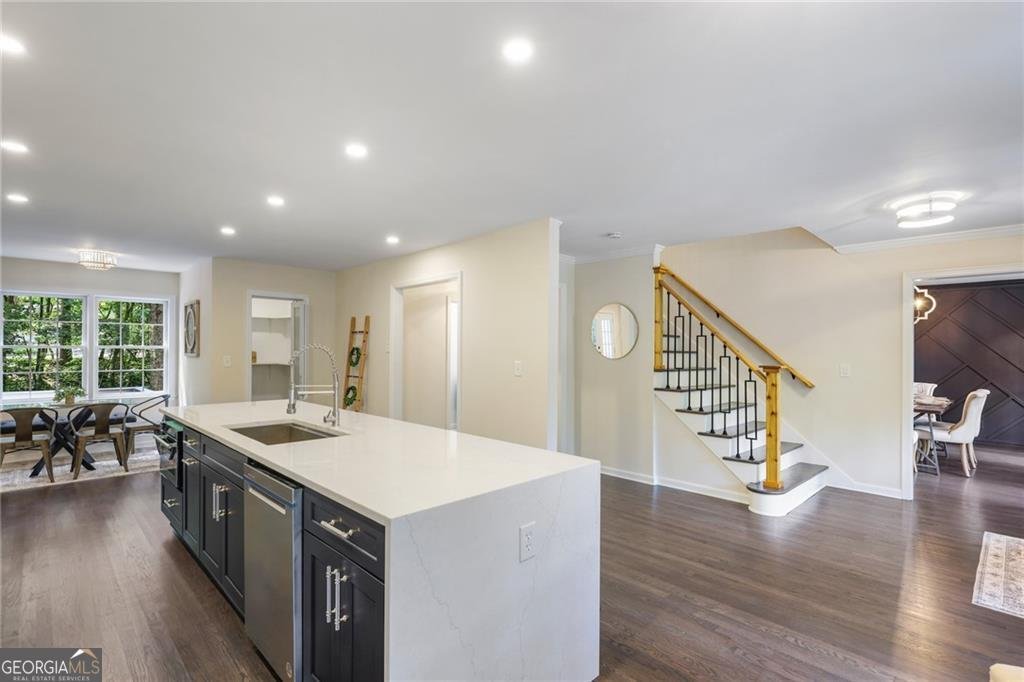 275 Glencourtney Drive Sandy Springs - 12