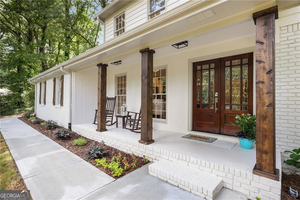 275 Glencourtney Drive Sandy Springs - 2
