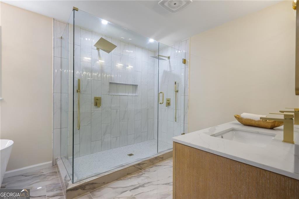 275 Glencourtney Drive Sandy Springs - 27