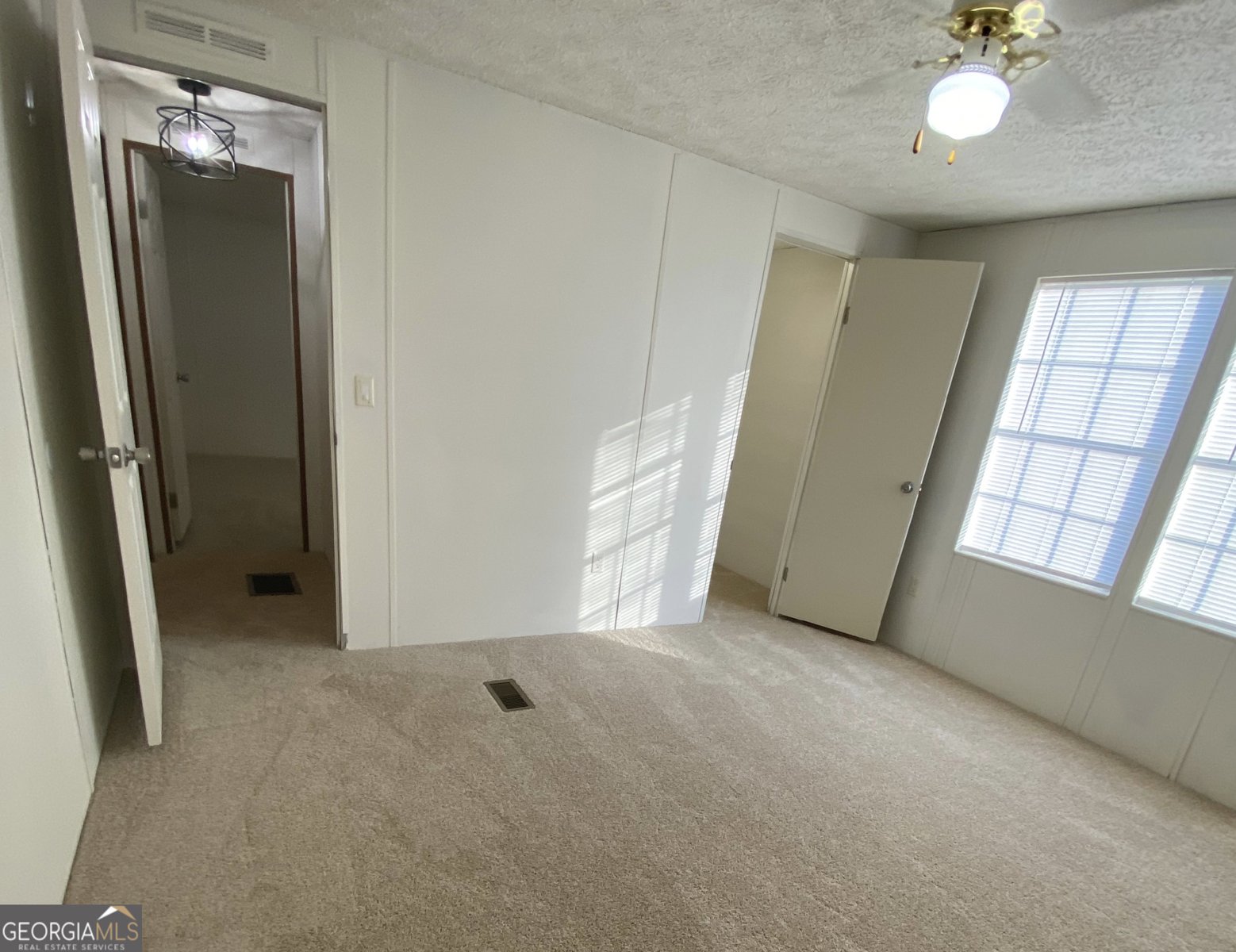618 Campbell Street Cleveland - 32