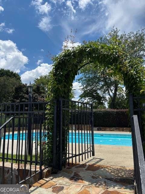 536 Lakeshore Drive Carrollton - 2