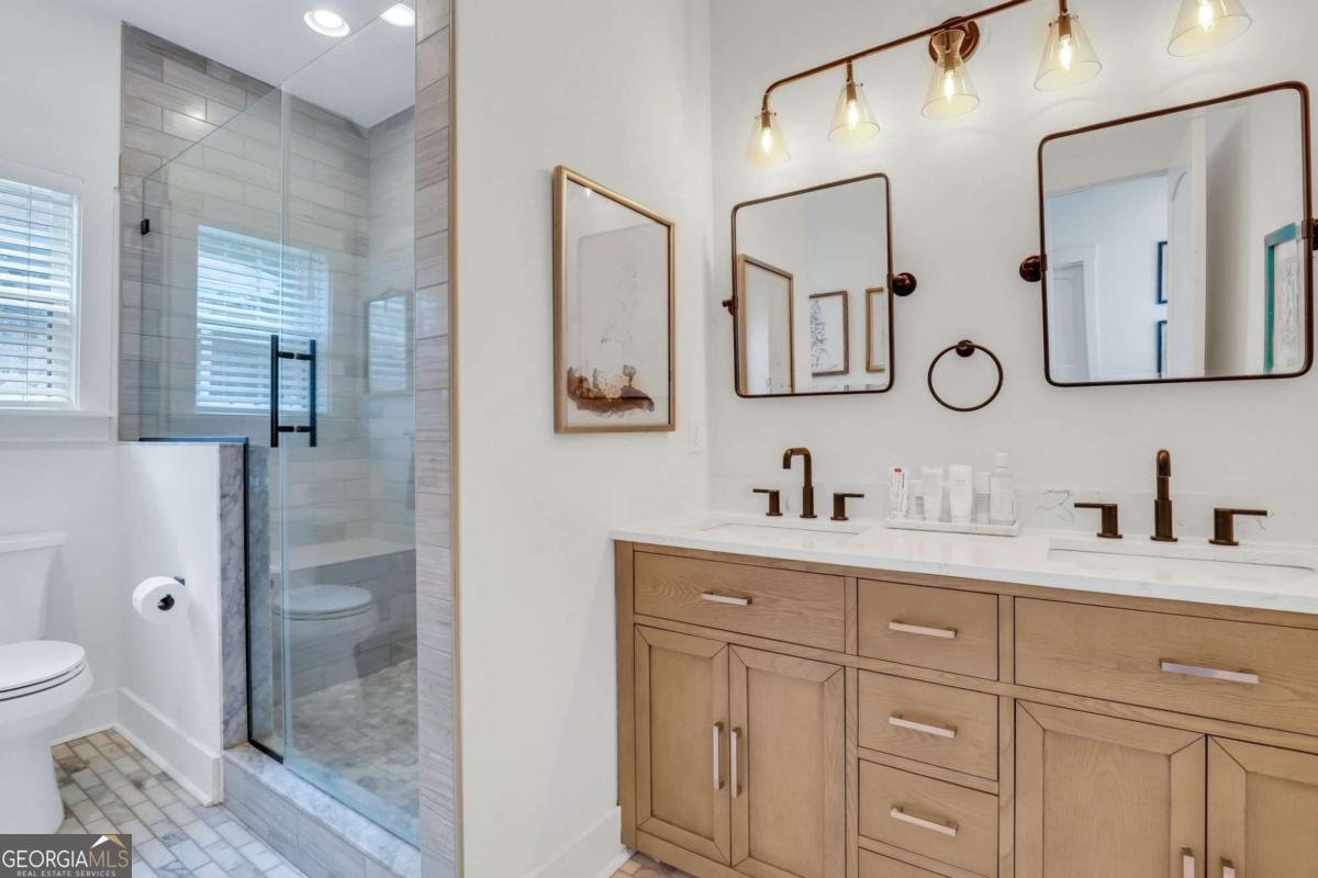 411 Kinzie Avenue Savannah - 23