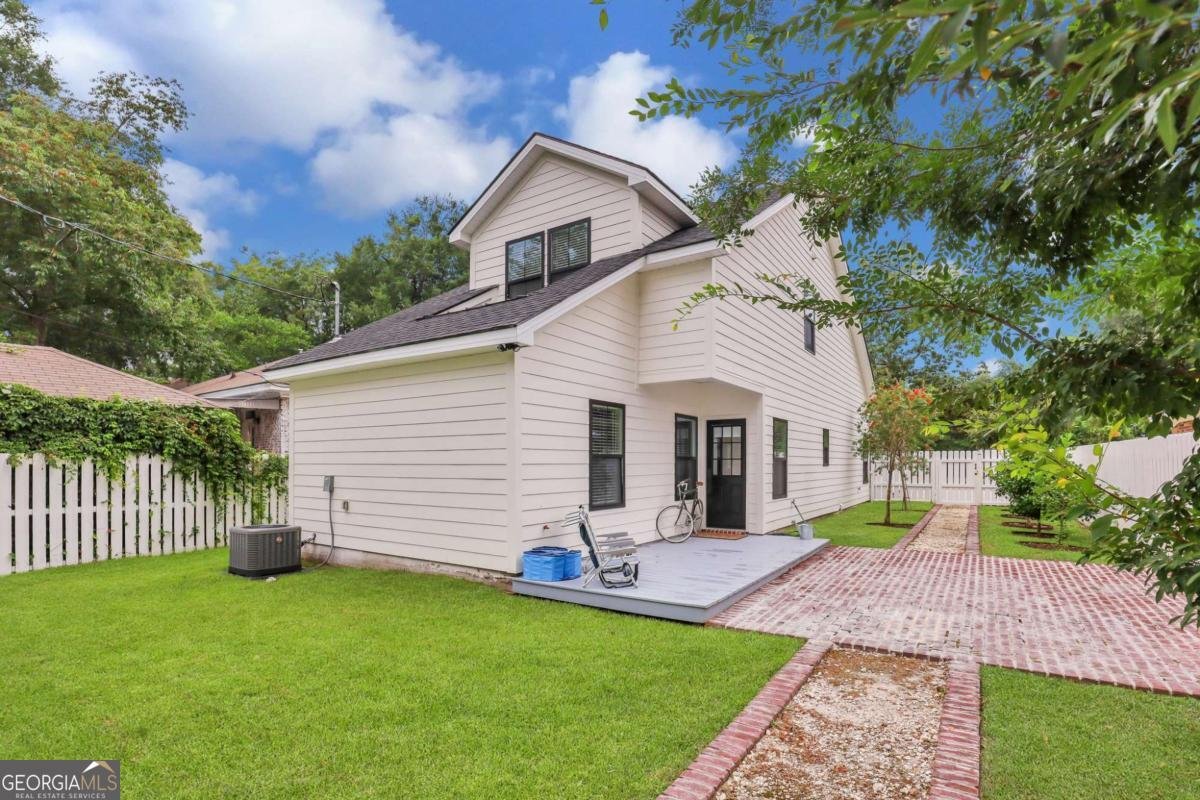 411 Kinzie Avenue Savannah - 25