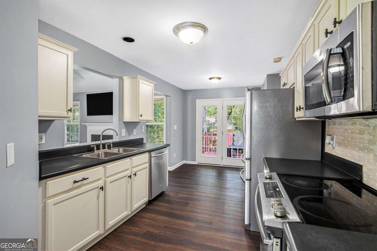 6332 Fairoaks Place Douglasville - 14