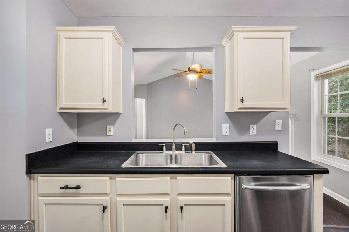 6332 Fairoaks Place Douglasville - 15