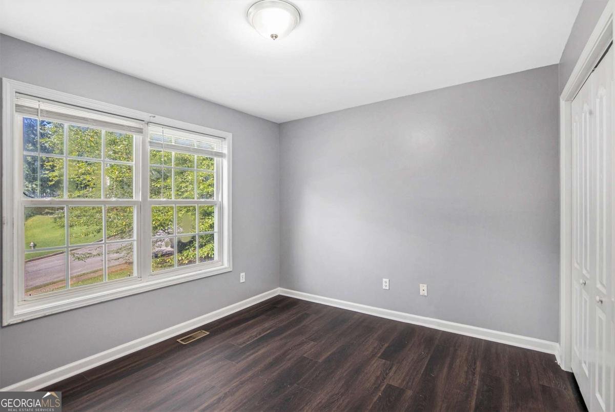 6332 Fairoaks Place Douglasville - 23