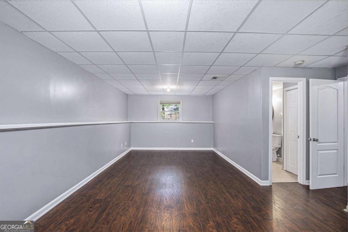 6332 Fairoaks Place Douglasville - 29