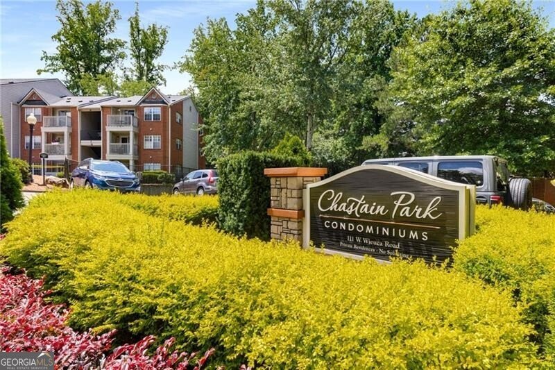 1011 Chastain Park Court Atlanta - 1