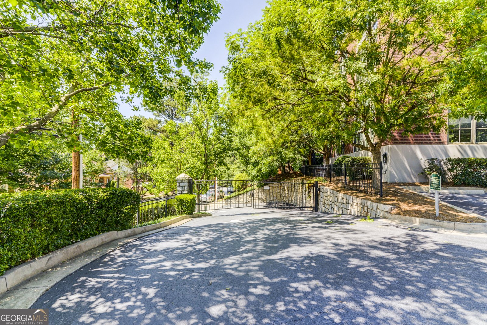 790 North Avenue Atlanta - 24