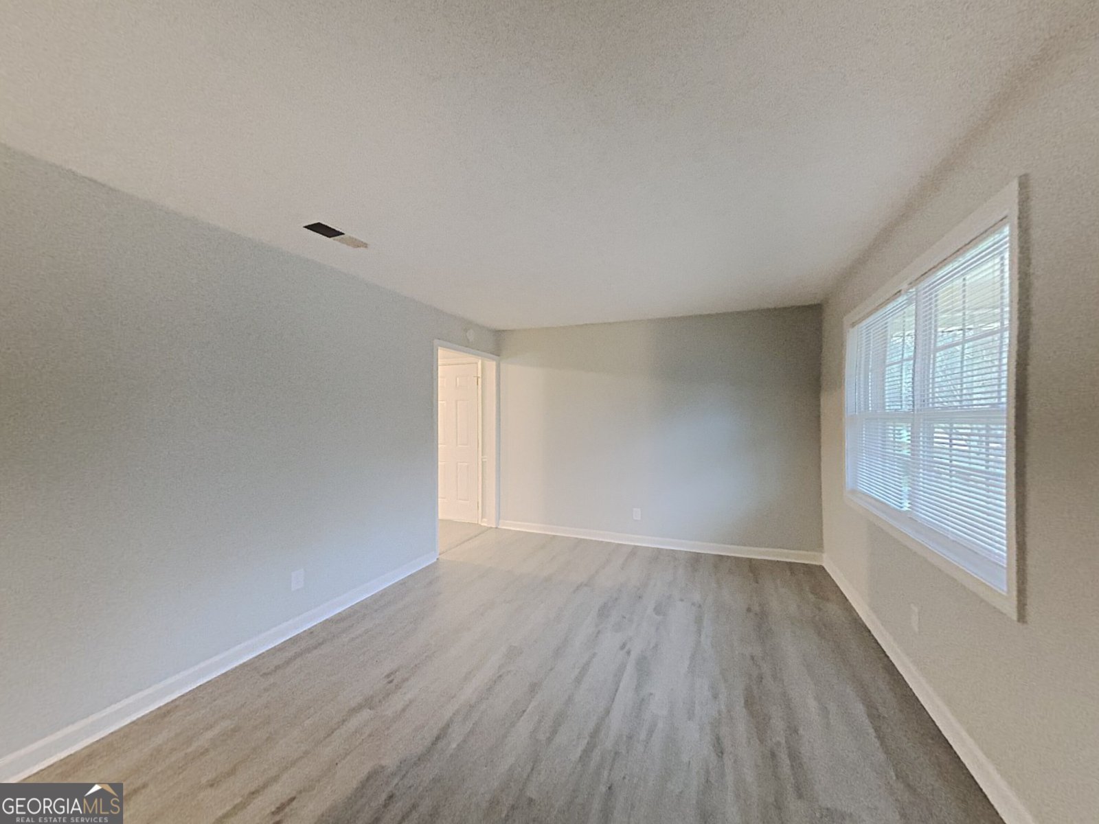 2322 Chestnut Log Loop Lithia Springs - 3