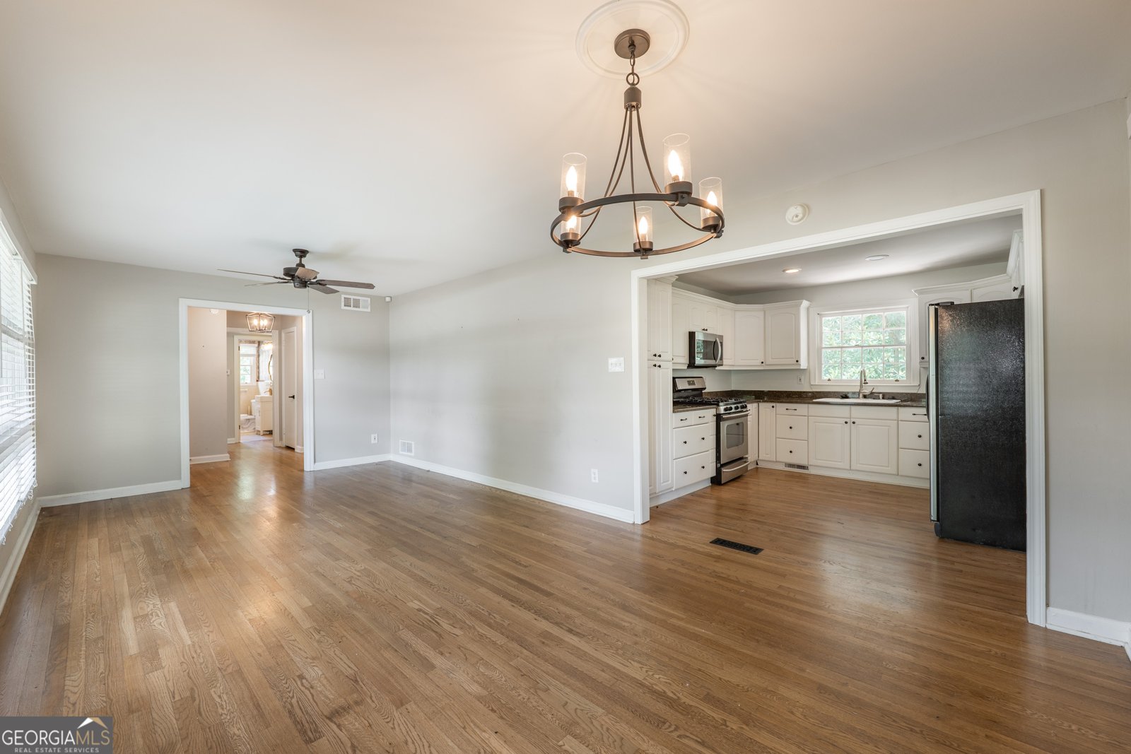 305 BROOKWOOD Drive Marietta - 18