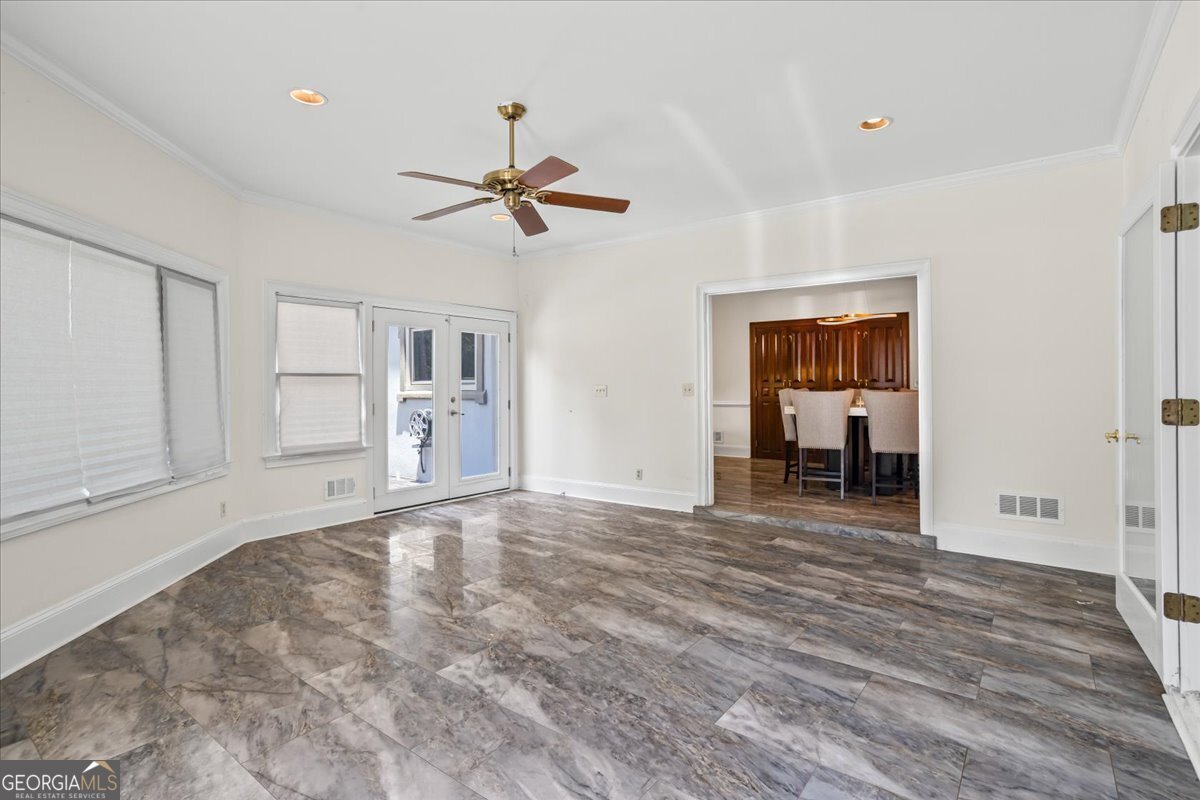 1035 BRIDGEWATER Walk Snellville - 16