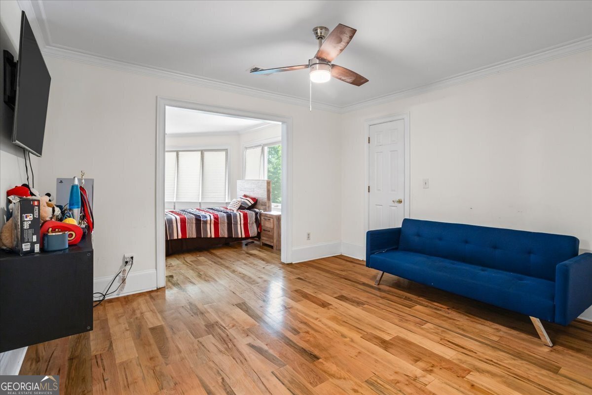 1035 BRIDGEWATER Walk Snellville - 24