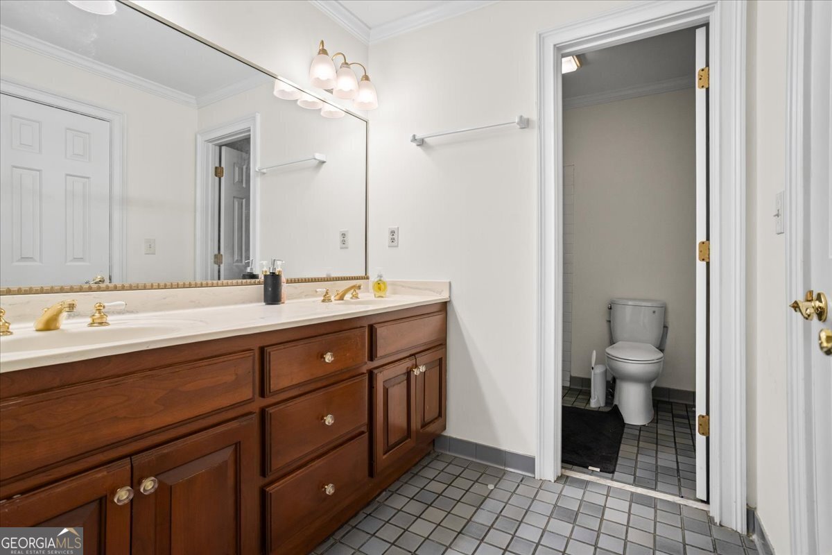 1035 BRIDGEWATER Walk Snellville - 27