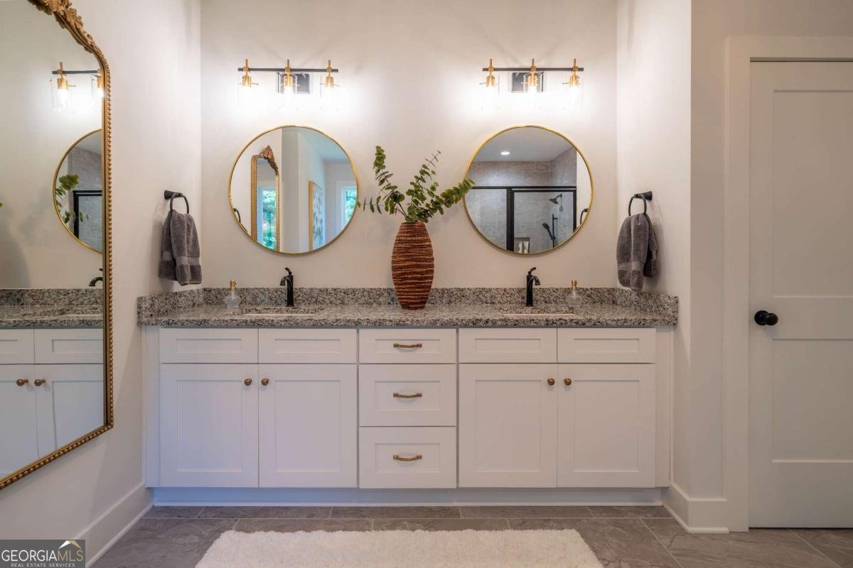 9 Grove Pointe Way Cartersville - 1
