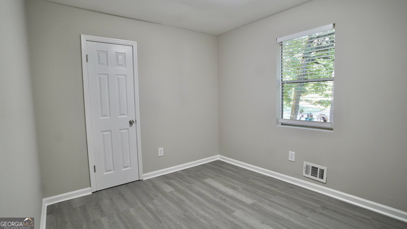 5521 Wind Drive Lilburn - 39