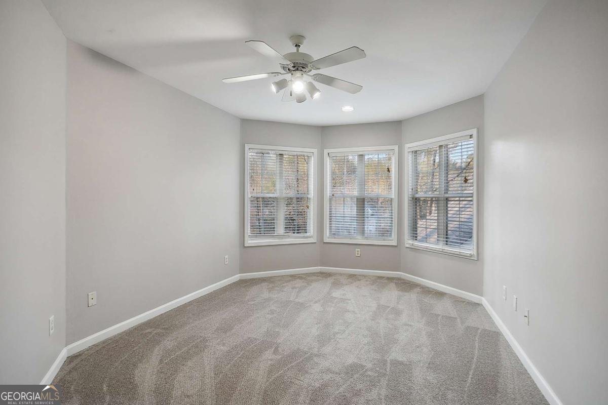 175 Oak Manor Fayetteville - 19