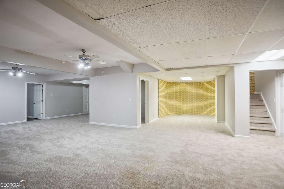 175 Oak Manor Fayetteville - 28