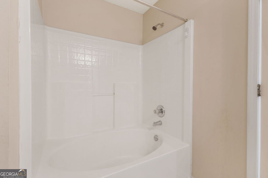 4111 Ravenwood Court Union City - 33