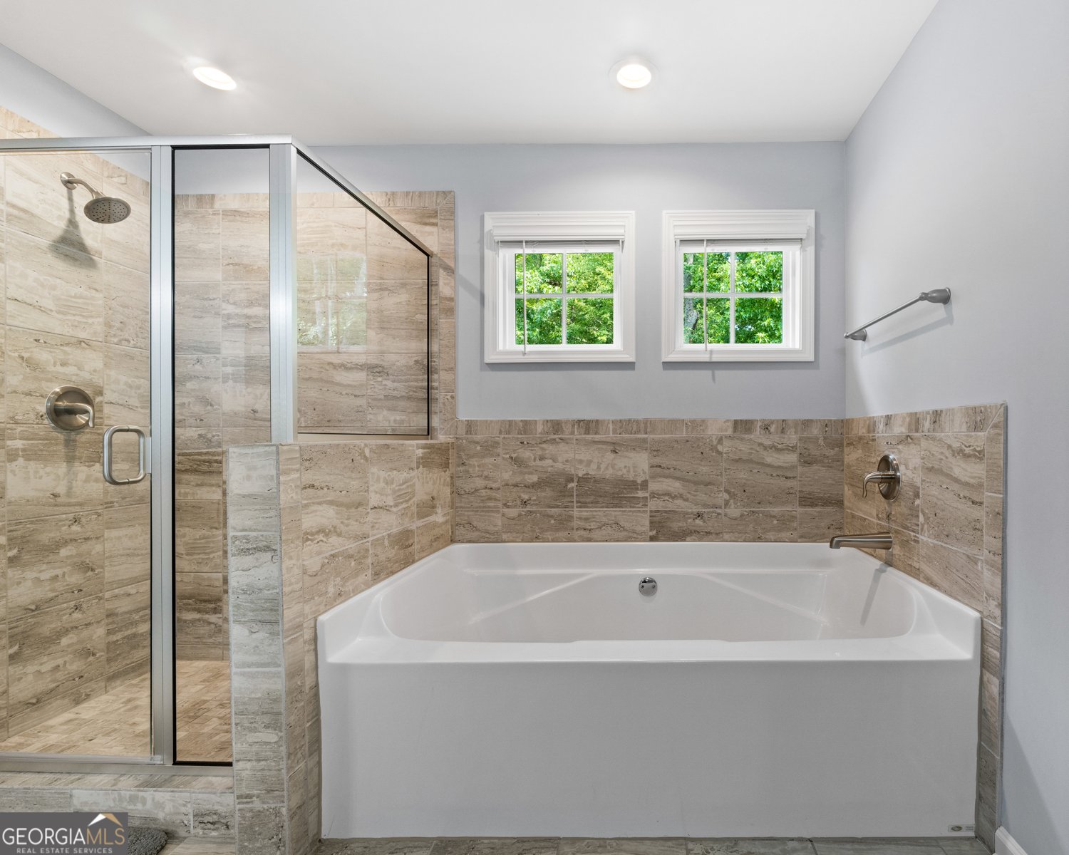 8 St Charles Avenue Sharpsburg - 32