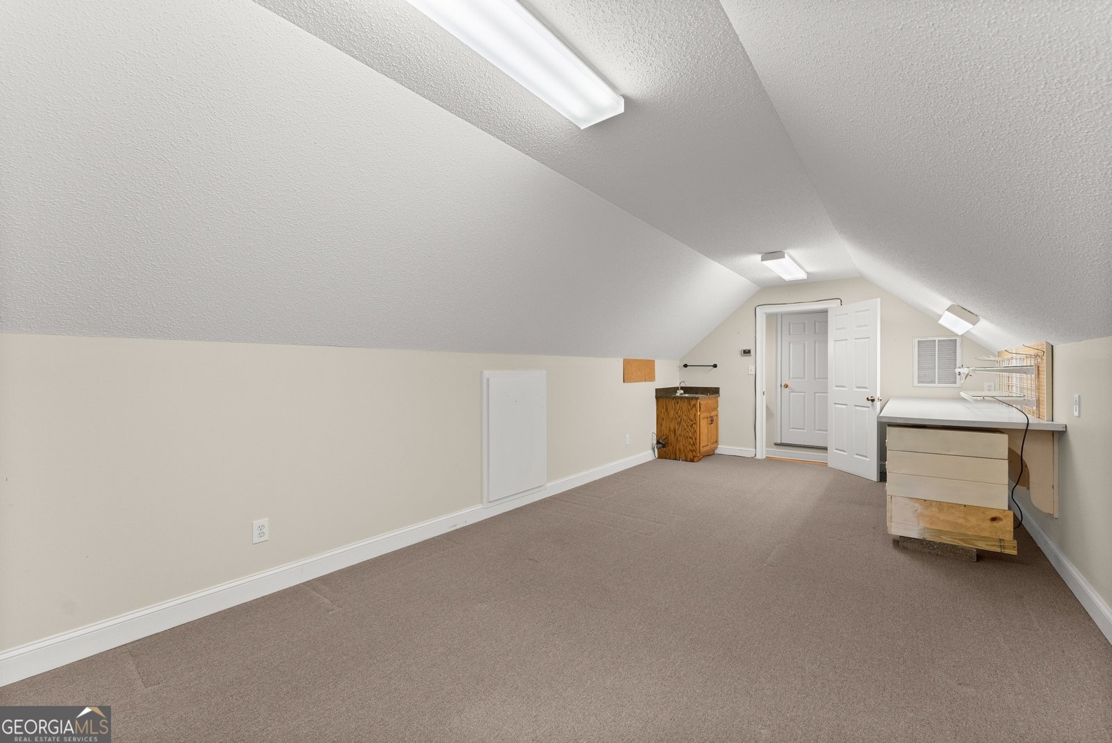 207 Riverbend Circle Royston - 44