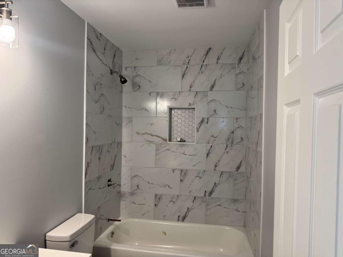 1121 Grove Trail Pass Douglasville - 12