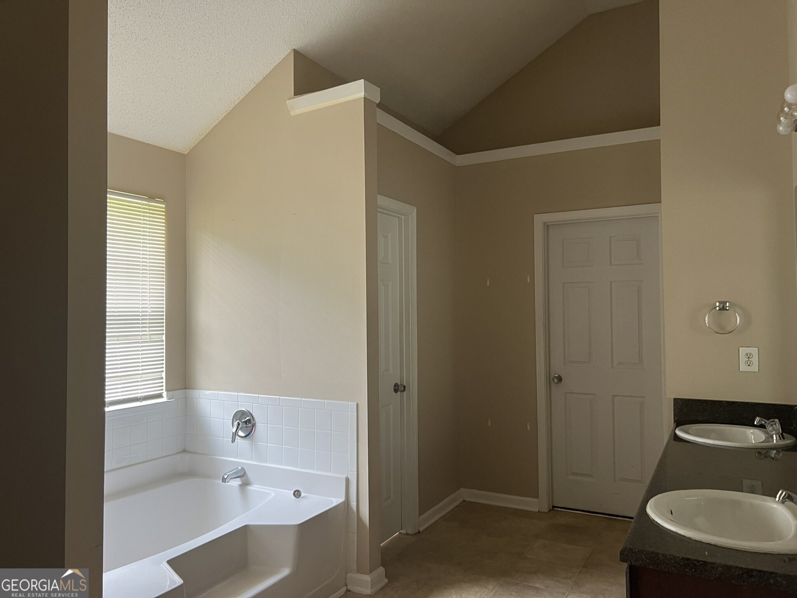 6157 Redtop Loop Fairburn - 37